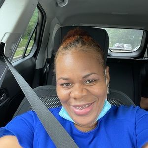 Meet your Posher, Rhona